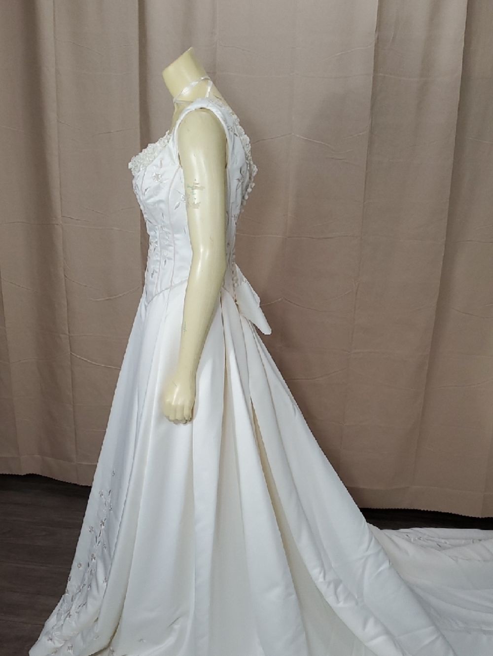 Classic White Bridal Gown with Corset Bodice and Chapel Train - Picture 10 of 16